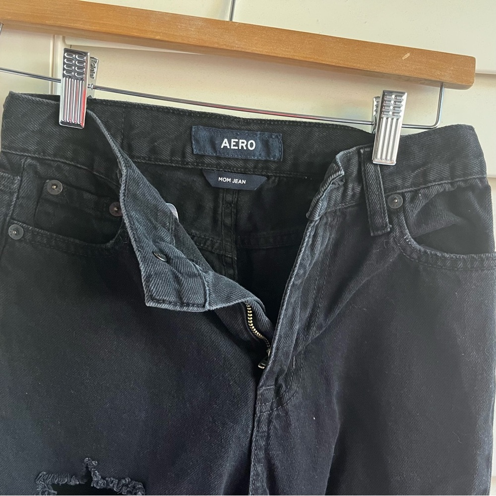 Aero Mom Jeans - Picture 4 of 5